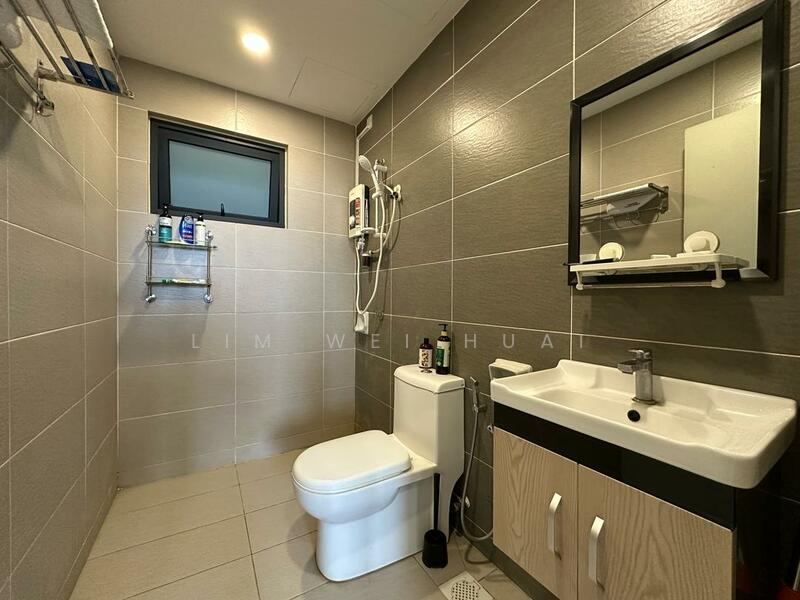 Skyvilla @ D'Island untuk Untuk Disewa - RM 950 /bulan, Feb 2026 - Bathroom - PropertyGuru.com.my