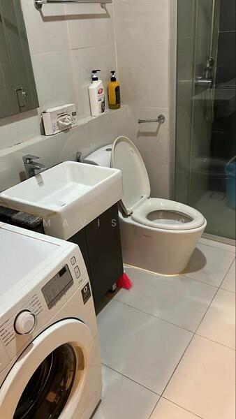 Amberside @ Country Garden Danga Bay untuk Untuk Disewa - RM 1,800 /bulan, Feb 2026 - Bathroom - PropertyGuru.com.my