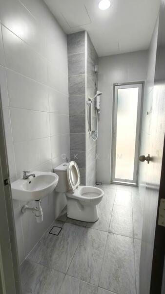 KSL Residence 2 @ Kangkar Tebrau untuk Untuk Disewa - RM 1,850 /bulan, Feb 2026 - Bathroom - PropertyGuru.com.my