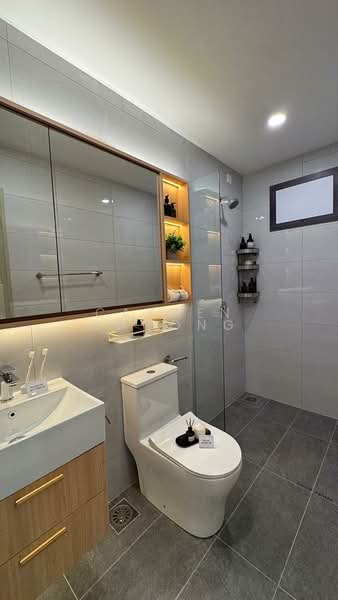 Service Residence for Sale at Pinnacle Bukit Gambier - Cayden Choong - Bathroom - PropertyGuru.com.my