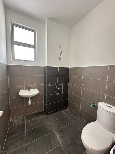 Citrine Hills Double-Storey Terrace House @ BBKP untuk Untuk Disewa - RM 2,000 /bulan, Mac 2026 - Bathroom - PropertyGuru.com.my
