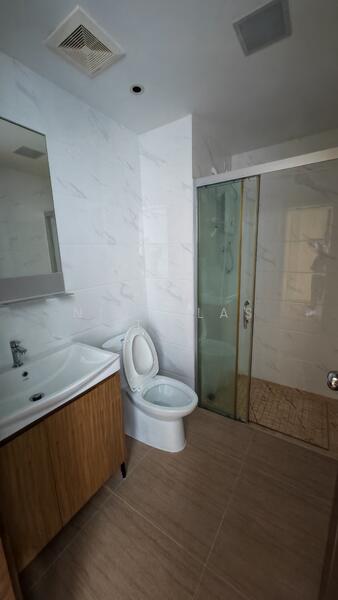 Condominium for Rent at Carnelian Tower 1 - Nicholas Tey - Bathroom - PropertyGuru.com.my