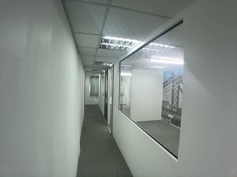 Office for Rent in Wangsa Maju (Kuala Lumpur) - King Wha - Corridor - PropertyGuru.com.my