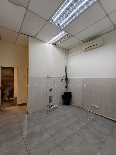 Shop for Rent in Ara Damansara (Selangor) - Wysin Wan - Interior - PropertyGuru.com.my