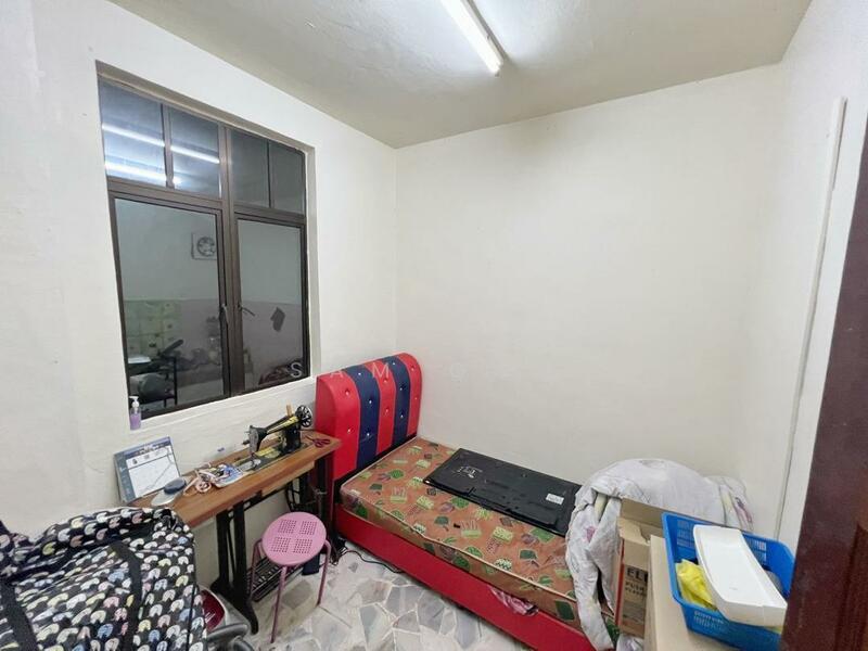 Taman Ungku Tun Aminah untuk Untuk Dijual - RM 650,000, Feb 2026 - Bedroom - PropertyGuru.com.my