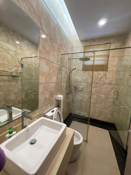 Zero-Lot Bungalow for Sale in Subang Jaya (Selangor) - Roger Phang - Bathroom - PropertyGuru.com.my