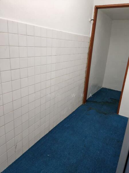 Office for Rent in Ulu Kelang (Kuala Lumpur) - King Wha - Corridor - PropertyGuru.com.my