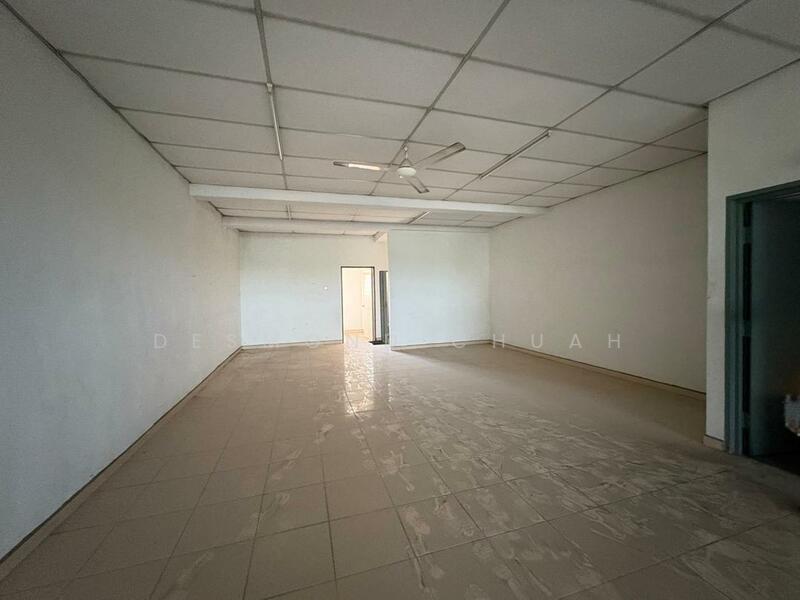 Shop / Office for Rent in Sungai Bakap (Penang) - Desmond Chuah - Interior - PropertyGuru.com.my