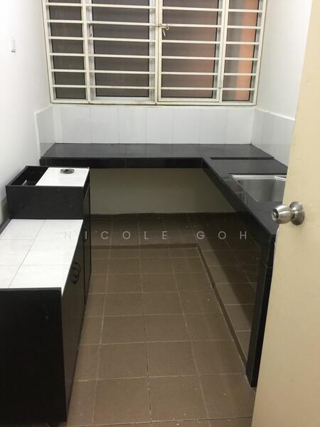 Platinum Hill PV 2 untuk Untuk Dijual - RM 460,000, Feb 2026 - Kitchen - PropertyGuru.com.my