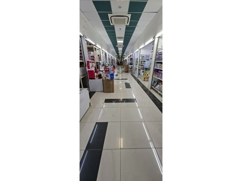 Retail Space for Sale in Bandar Botanic (Klang) - Loke . - Corridor - PropertyGuru.com.my