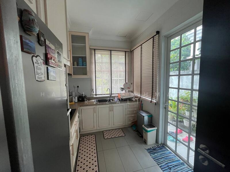 2.5-storey Terraced House for Sale in Setia Eco Glades (Cyberjaya) - Haslinda Ahmad Razali - Kitchen - PropertyGuru.com.my