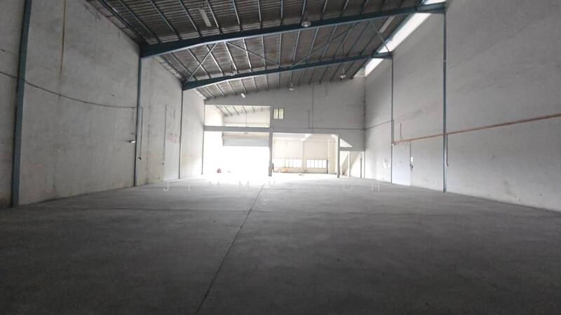 Warehouse for Rent in Hulu Langat (Selangor) - Jimmy Goh - Interior - PropertyGuru.com.my