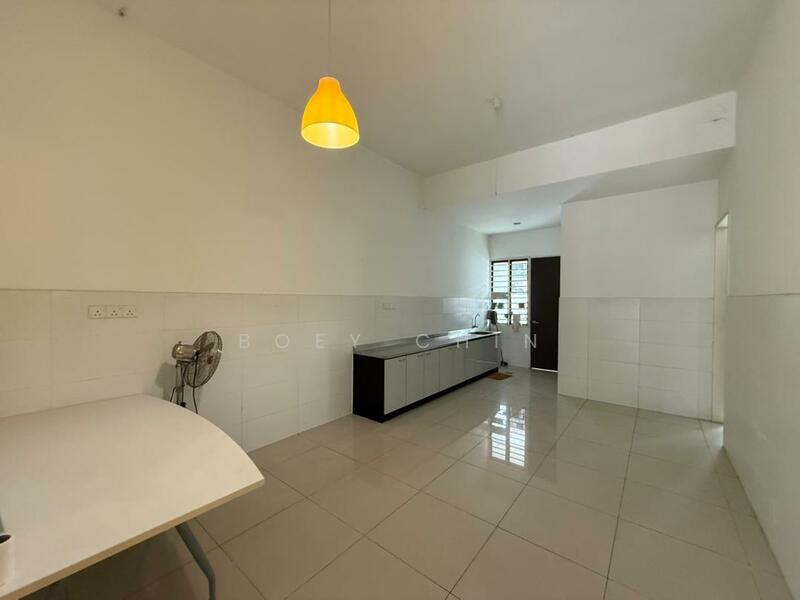 2-storey Terraced House for Sale in Alam Impian (Shah Alam) - Boey Chin - Kitchen - PropertyGuru.com.my