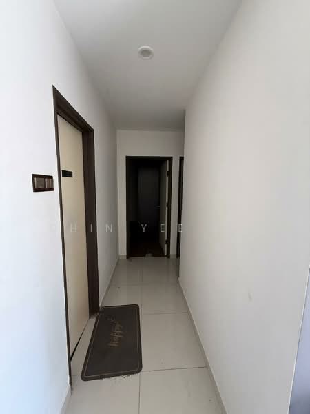Apartment for Rent at Pangsapuri Sri Alpinia - Chin Yee Xin - Corridor - PropertyGuru.com.my