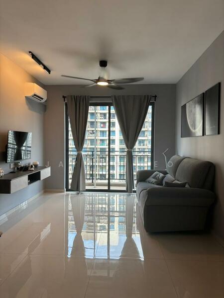 Country Garden Central Park untuk Untuk Dijual - RM 450,000, Apr 2026 - Living Room - PropertyGuru.com.my