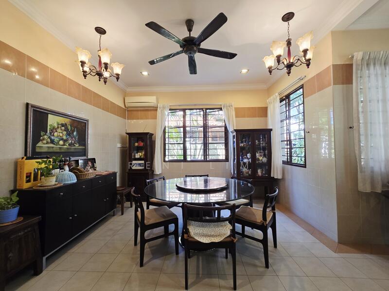 Bungalow House untuk Dijual di Laman Ara (Petaling Jaya) - Reni Lim - Dining Room - PropertyGuru.com.my