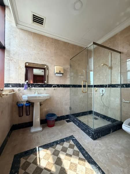 Kilang untuk Disewa di Glenmarie (Selangor) - Janie Wai - Bathroom - PropertyGuru.com.my