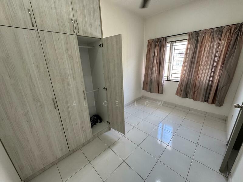 2-storey Terraced House for Sale in Rawang (Selangor) - Alice Low - Bedroom - PropertyGuru.com.my