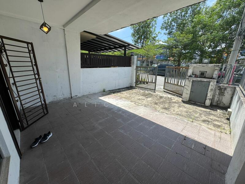 2-storey Terraced House for Sale in Rawang (Selangor) - Alice Low - Exterior - PropertyGuru.com.my