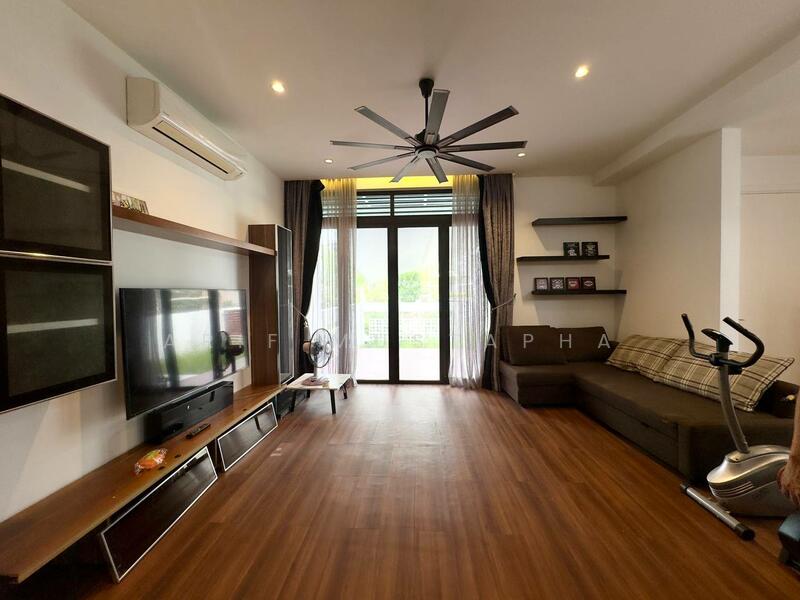 3-storey Terraced House for Sale in Cyberjaya (Selangor) - Arif Mustapha - Living Room - PropertyGuru.com.my