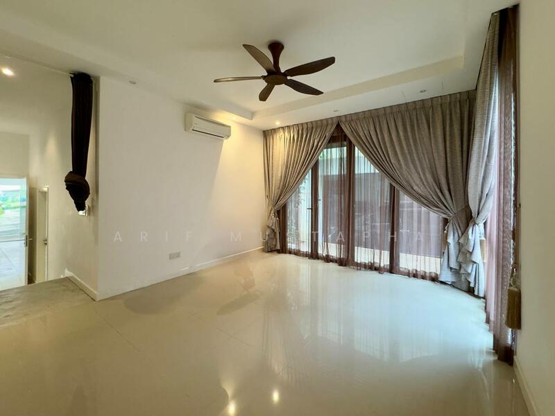 3-storey Terraced House for Sale in Cyberjaya (Selangor) - Arif Mustapha - Living Room - PropertyGuru.com.my