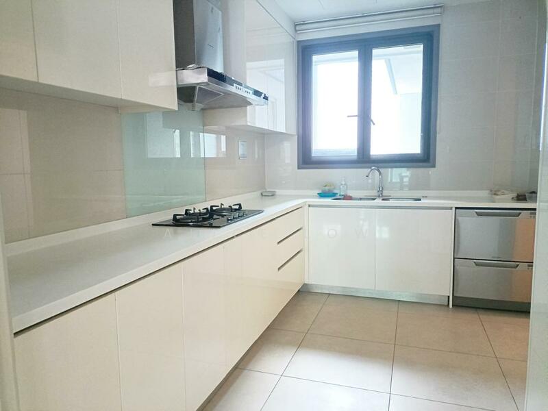 Seni Mont Kiara untuk Untuk Dijual - RM 2,400,000, Feb 2026 - Kitchen - PropertyGuru.com.my