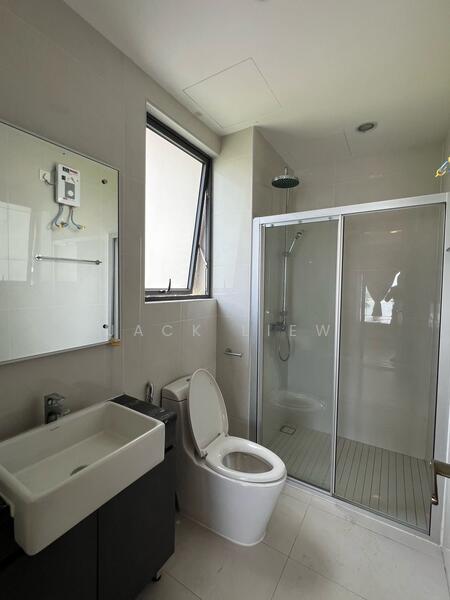 Condominium for Sale at Royal Strand @ Country Garden Danga Bay - Jack Liew - Bathroom - PropertyGuru.com.my