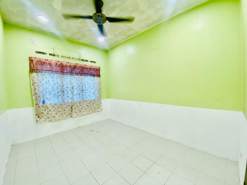 1-storey Terraced House for Sale in Kampung Batu 9 Kebun Baru (Telok Panglima Garang) - Sariza Hartanah - PropertyGuru.com.my