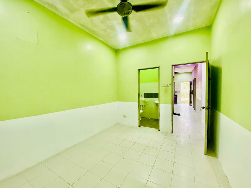 1-storey Terraced House for Sale in Kampung Batu 9 Kebun Baru (Telok Panglima Garang) - Sariza Hartanah - PropertyGuru.com.my
