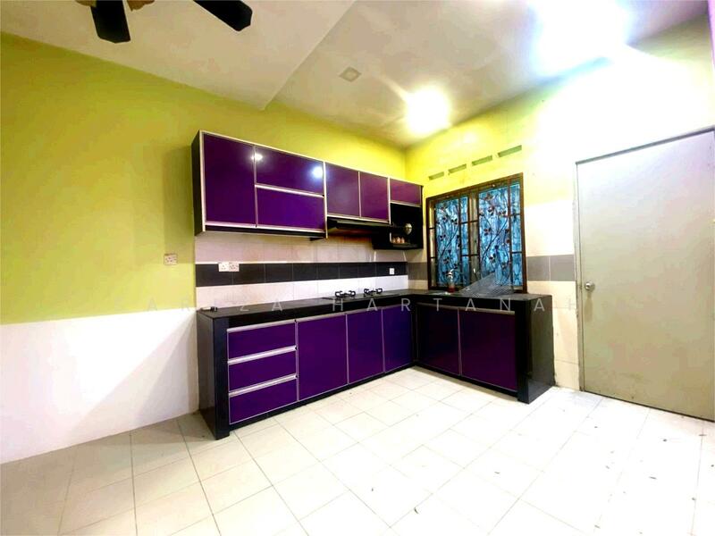 1-storey Terraced House for Sale in Kampung Batu 9 Kebun Baru (Telok Panglima Garang) - Sariza Hartanah - PropertyGuru.com.my