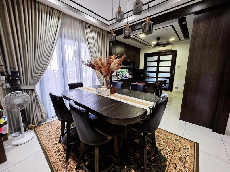 3-storey Terraced House for Sale in Alam Impian (Shah Alam) - Syima Ahmad - Dining Room - PropertyGuru.com.my