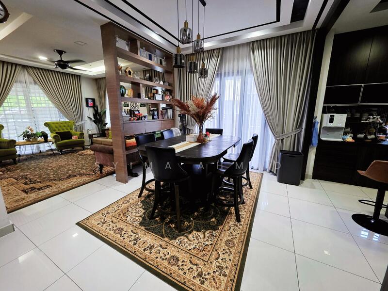 3-storey Terraced House for Sale in Alam Impian (Shah Alam) - Syima Ahmad - Living Room - PropertyGuru.com.my