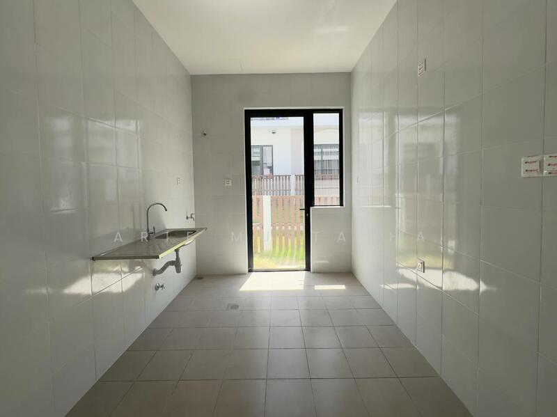 Rumah Teres 2 Tingkat untuk Dijual di Setia Safiro (Cyberjaya) - Arif Mustapha - Kitchen - PropertyGuru.com.my