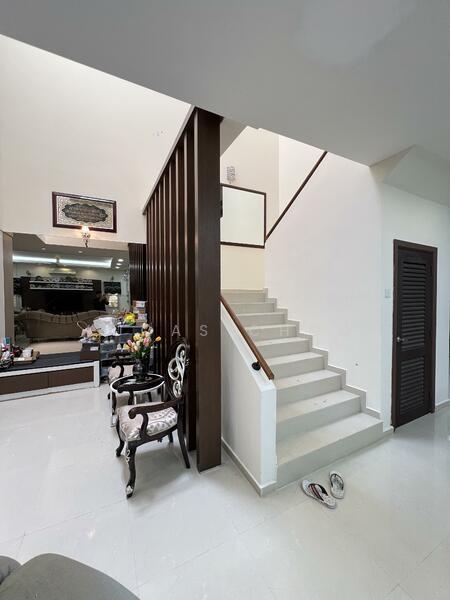 Rumah Berkembar untuk Dijual di Taman Melawati (Ulu Kelang) - Lucas Choo - Living Room - PropertyGuru.com.my