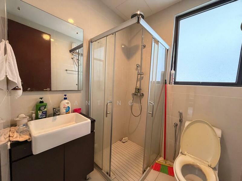 Condominium for Sale at Royal Strand @ Country Garden Danga Bay - YANTING.C . - Bathroom - PropertyGuru.com.my