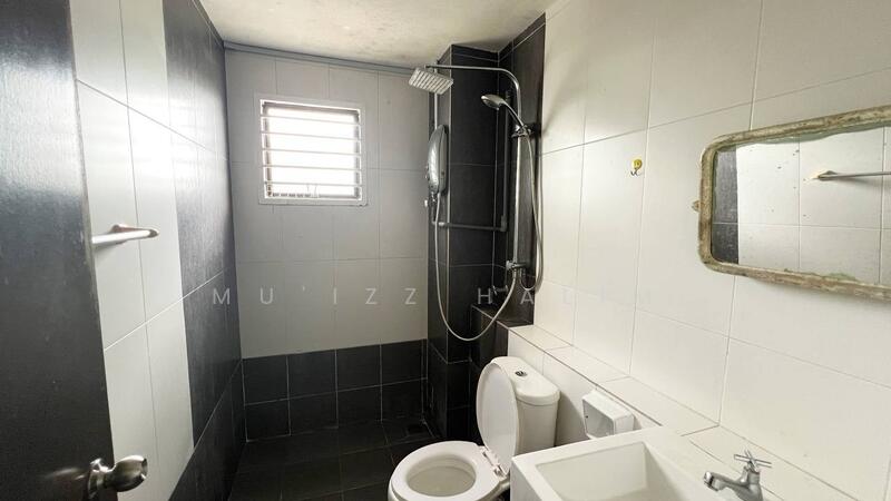 Saujana KLIA untuk Untuk Disewa - RM 1,900 /bulan, Feb 2026 - Bathroom - PropertyGuru.com.my