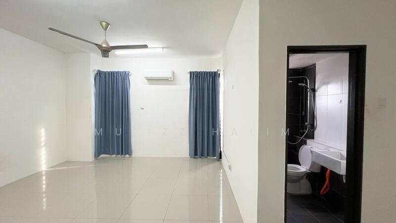 Saujana KLIA untuk Untuk Disewa - RM 1,900 /bulan, Feb 2026 - Living Room - PropertyGuru.com.my