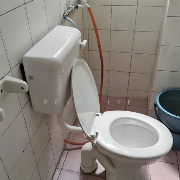 Flat for Rent at Taman Harmoni Indah - Benny Lee - Bathroom - PropertyGuru.com.my