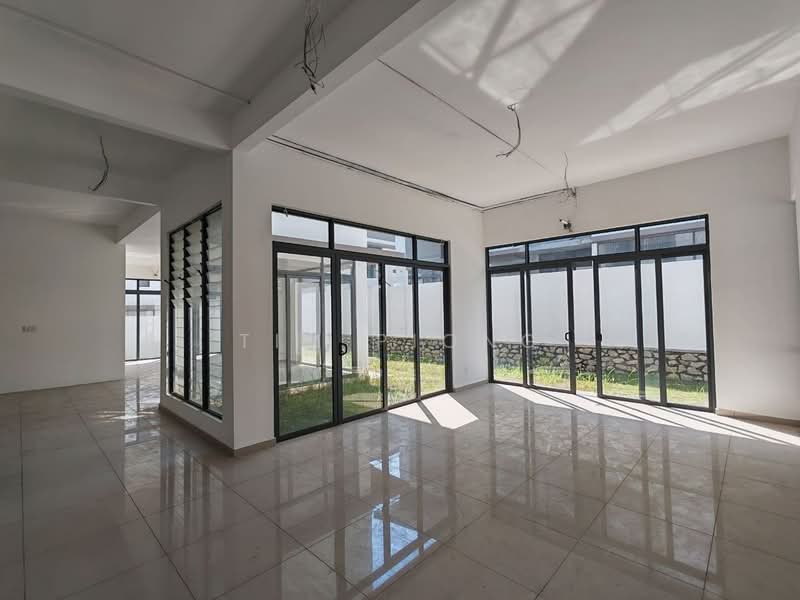 Semi-Detached House for Sale in Bemban (Melaka) - Tim Piong - Living Room - PropertyGuru.com.my