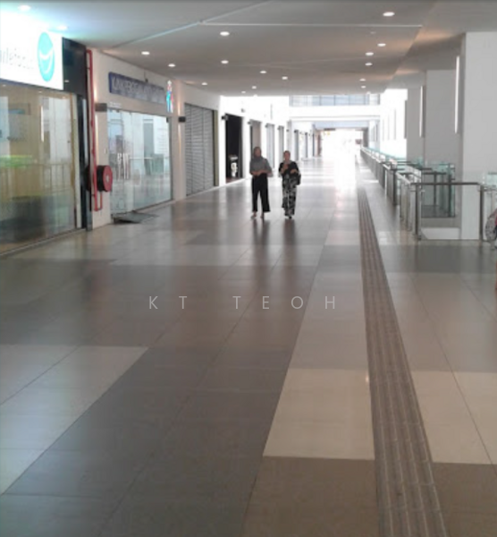 Service Residence for Sale at Eve Suite / NZX Square - KT Teoh - Corridor - PropertyGuru.com.my