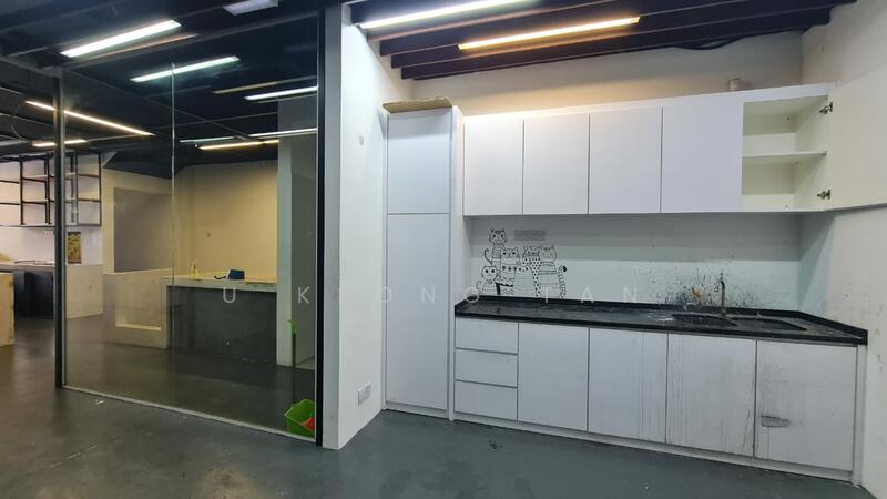 Eco Sanctuary untuk Untuk Disewa - RM 4,900 /bulan, Feb 2026 - Kitchen - PropertyGuru.com.my