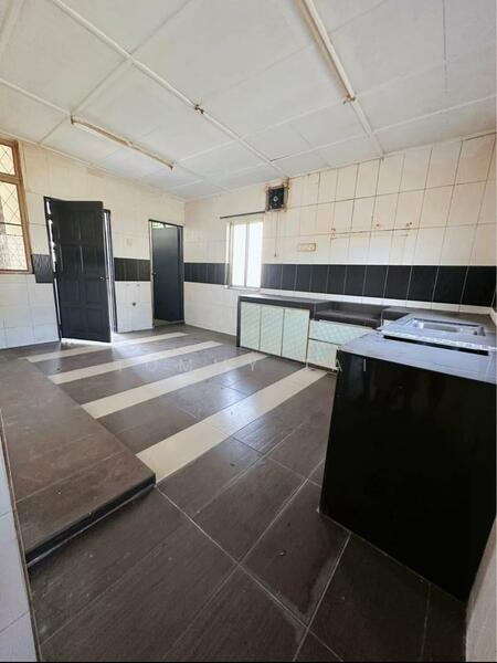 1-storey Terraced House for Sale in Taman Senai Utama (Kulai) - Tommy Tai - Kitchen - PropertyGuru.com.my
