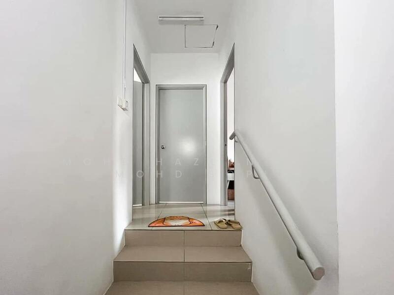 2-storey Terraced House for Sale in Kuala Selangor (Selangor) - Mohd Hazlan bin Mohd Sopi - Corridor - PropertyGuru.com.my