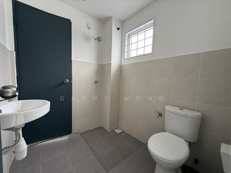 Alamanda Parklands untuk Untuk Disewa - RM 1,600 /bulan, Mac 2026 - Bathroom - PropertyGuru.com.my