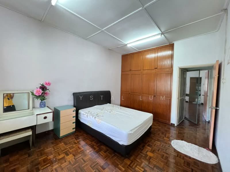 Taman Daya untuk Untuk Disewa - RM 2,200 /bulan, Mac 2026 - Bedroom - PropertyGuru.com.my