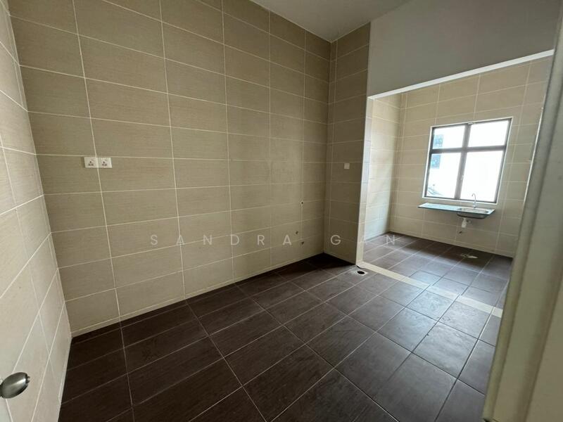 2.5-storey Terraced House for Sale in Kempas (Johor Bahru) - Sandra Gan - Kitchen - PropertyGuru.com.my