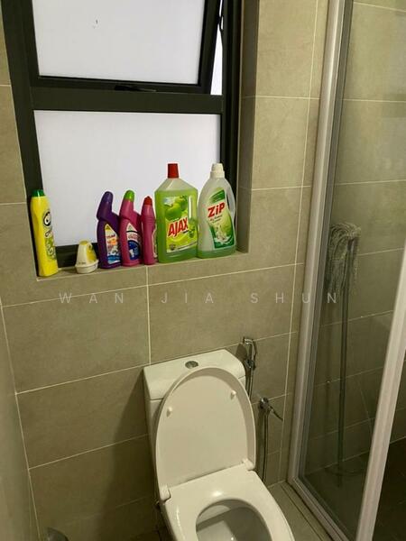 Condominium for Rent at Lakeville Residence - Wan Jia Shun - Bathroom - PropertyGuru.com.my