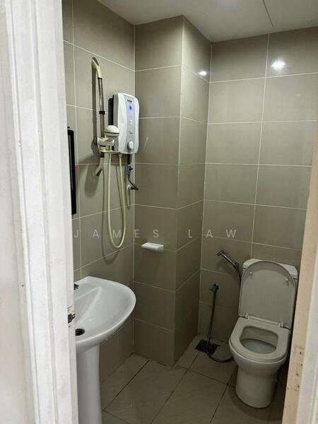 Service Residence for Sale at The Scott Garden SOHO - James Law - Bathroom - PropertyGuru.com.my