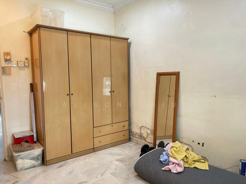 Taman Sri Segambut, End Lot Unit, Facing empty untuk Untuk Dijual - RM 468,000, Mac 2026 - Bedroom - PropertyGuru.com.my