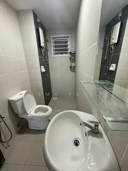 Residensi KepongMas untuk Untuk Disewa - RM 1,400 /bulan, Apr 2026 - Bathroom - PropertyGuru.com.my